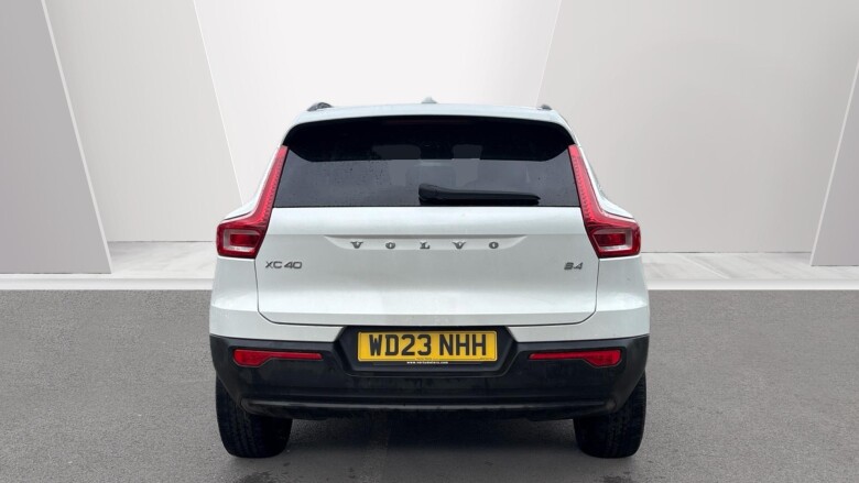 Volvo XC40 2.0 B4P Ultimate Dark 5dr Auto Petrol Estate
